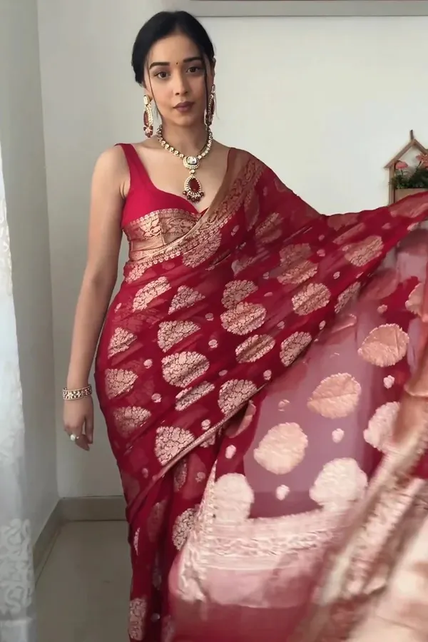 READY_TO_WEAR_RED_TRENDY_SAREE